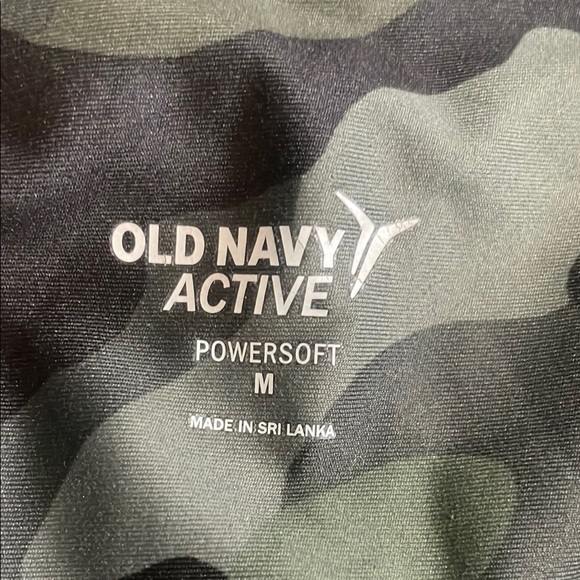 Old Navy Camouflage Athletic Shorts - Picture 5 of 5